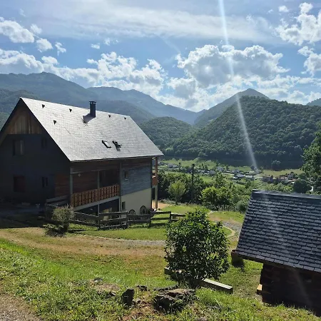 Maison Familiale Avec Piscine Au Coeur Des Pyrenees